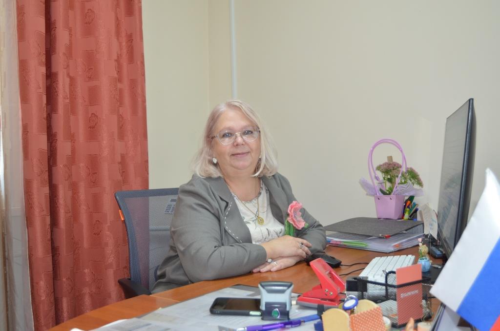 Песнина Елена Юрьевна.