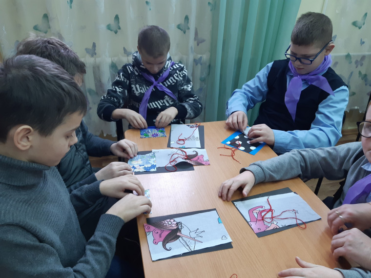 Куклы в бабушкином сундуке.